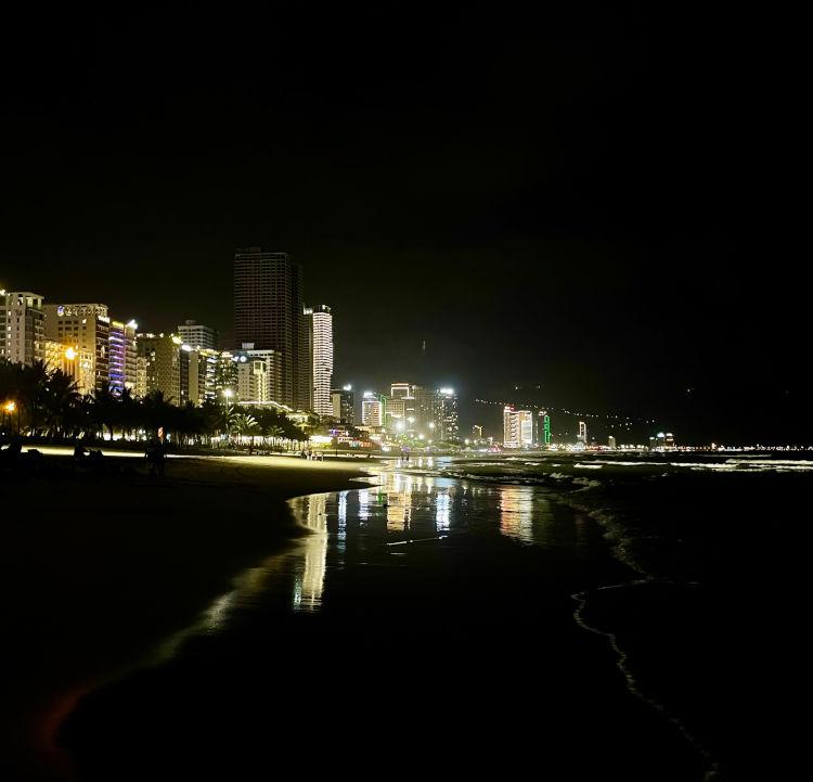 My Khe Beach Da Nang Best beach