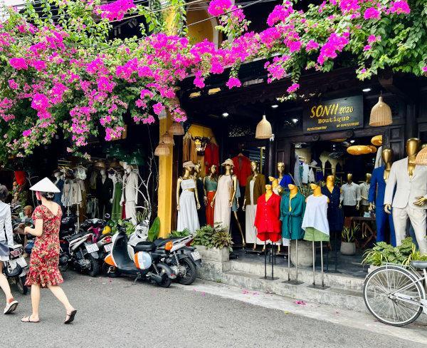 Shopping and Souvenirs in Hoi An Ancient Town