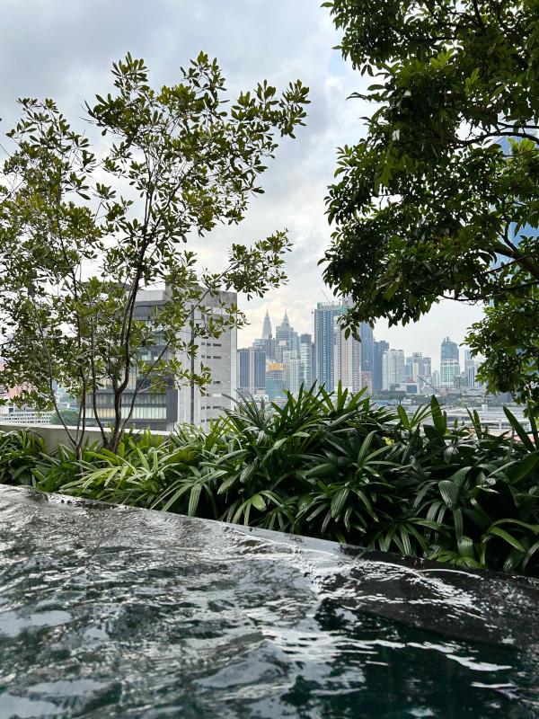 Kuala Lumpur Apart hotel with a rooftop Pool 
